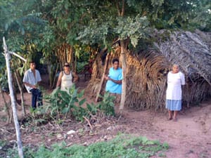 Em 2004, no acampamento Buritis na região de Parecis, 76 famílias foram retiradas à força por pistoleiros