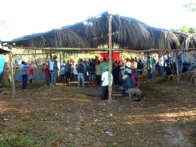 Camponeses se preparam para uma Assembleia