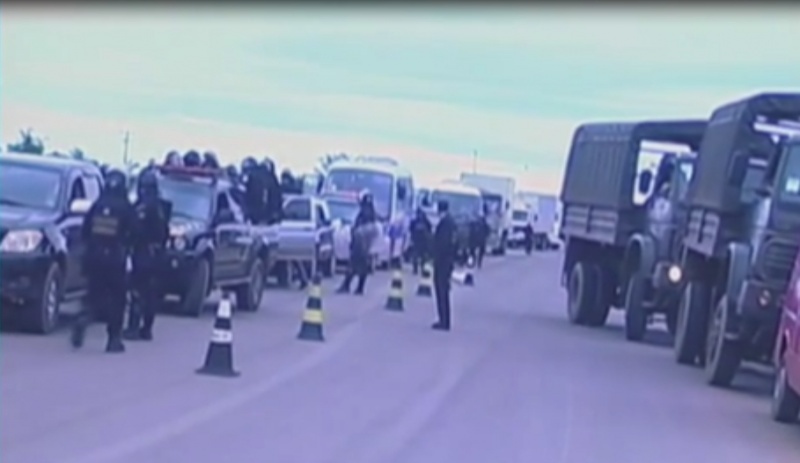 Exercito e PF controlam estradas