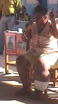 Dona Alzira durante quarto congresso da LCP - Corumbiara