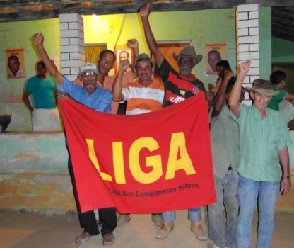 companheiro Jader (à esquerda, de óculos)