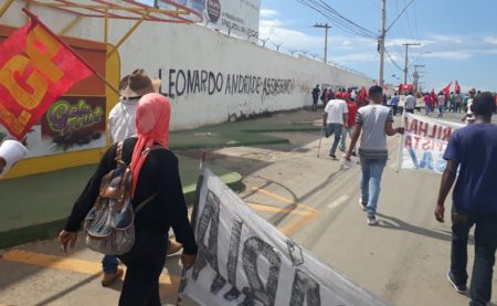 Final vibrante da manifestação deixa recado aos latifundiários de que terror não vai parar a luta pela terra